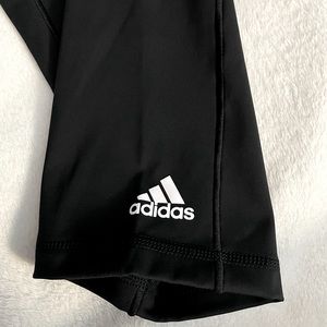 BRAND NEW Women’s Adidas Cropped Leggings Size Extra Large